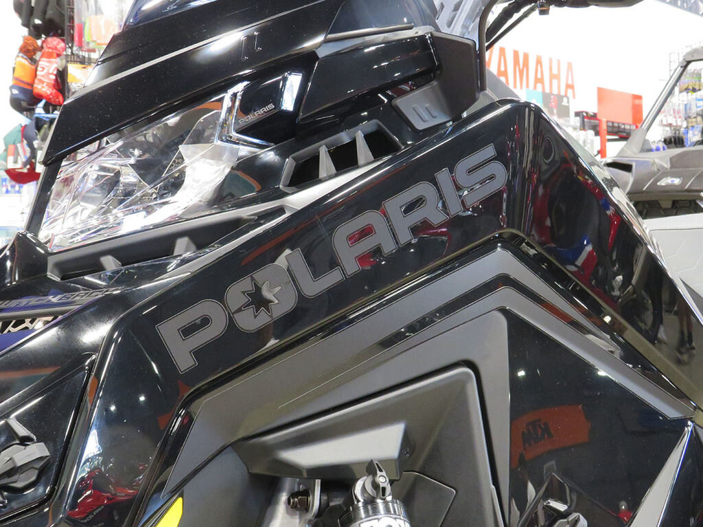 2027 Polaris 850 Switchback XC 146 1.35 7S Gloss Black