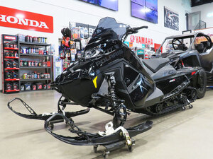 2027 Polaris 850 Switchback XC 146 1.35 7S Gloss Black
