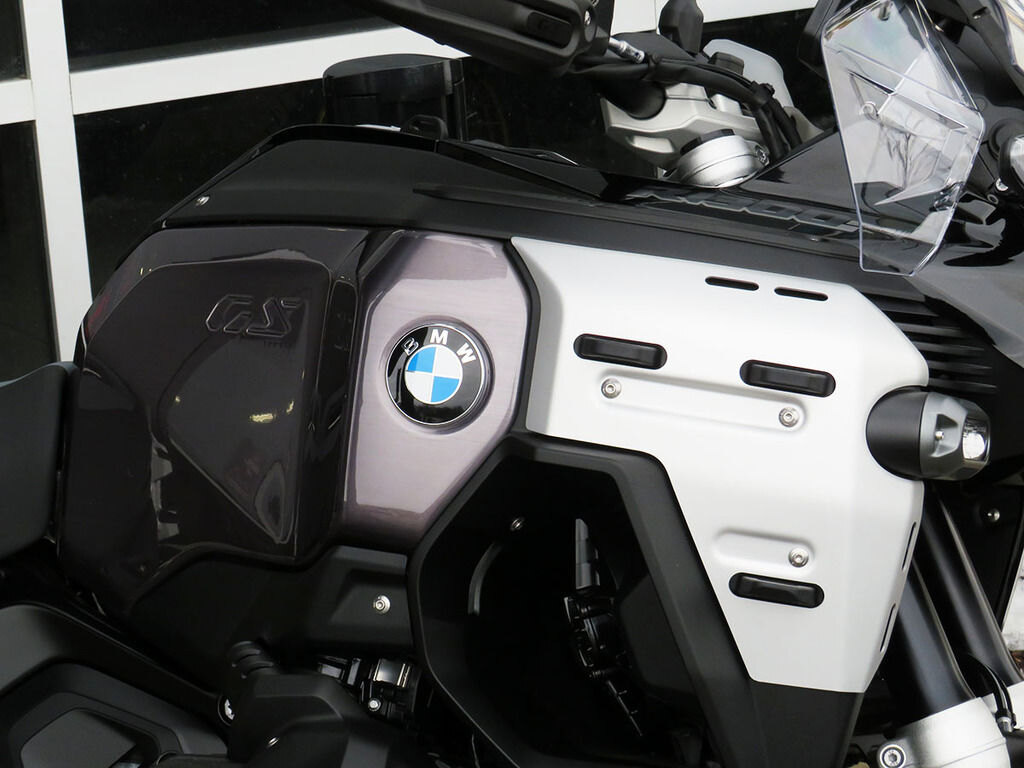 2026 BMW R 1300 GS Adventure Triple Black