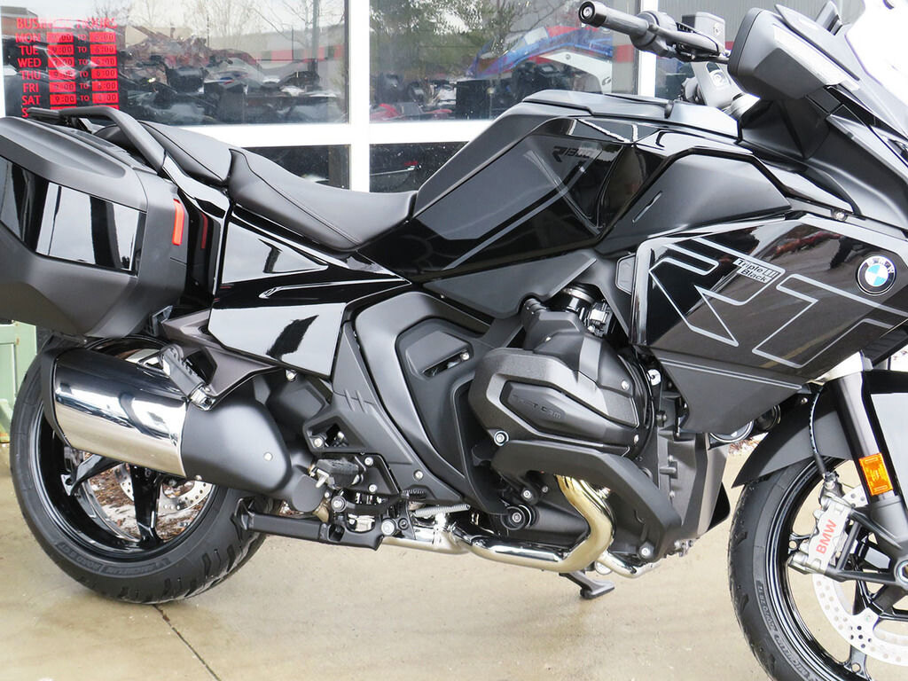 2026 BMW R 1300 RT Triple Black