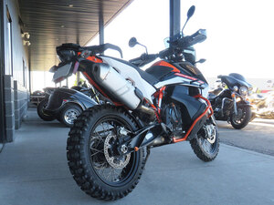 2022 KTM 890 Adventure R