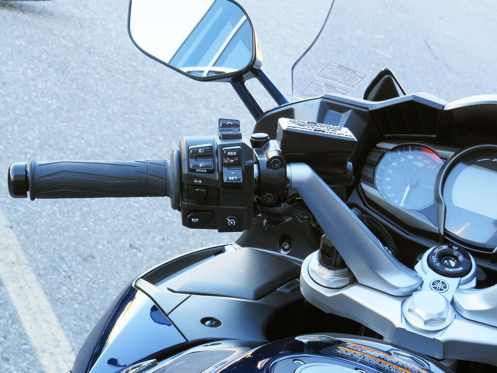 2026 Yamaha FJR1300 ES