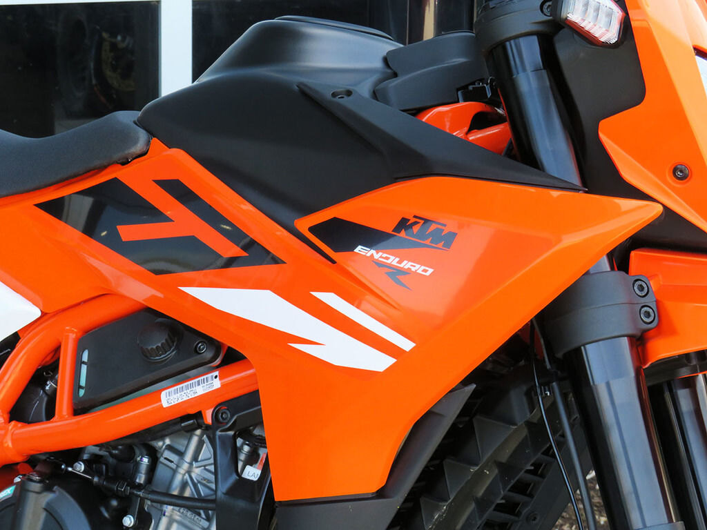 2026 KTM 390 Enduro R