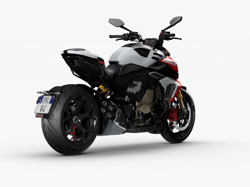 2027 Ducati Diavel V4 RS