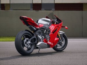 2027 Ducati Panigale V4 R