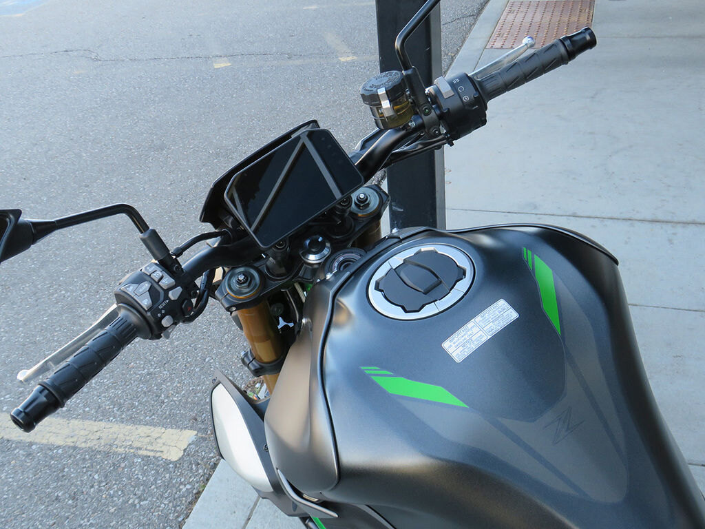2026 Kawasaki Z900 SE