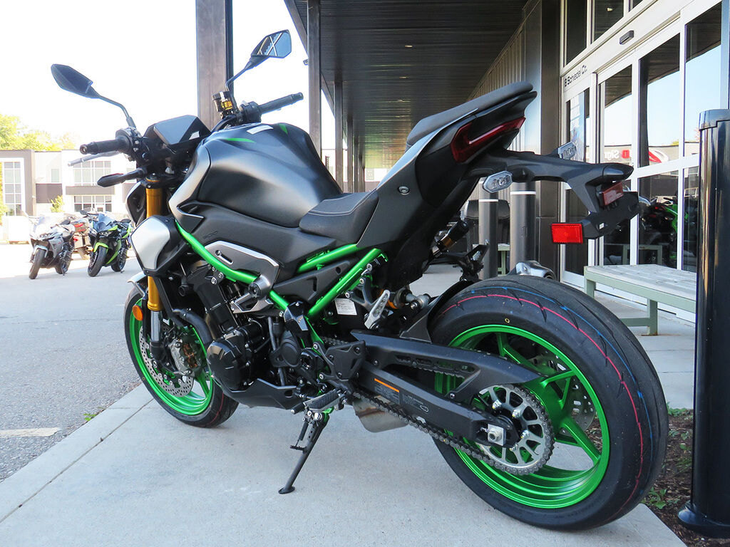 2026 Kawasaki Z900 SE