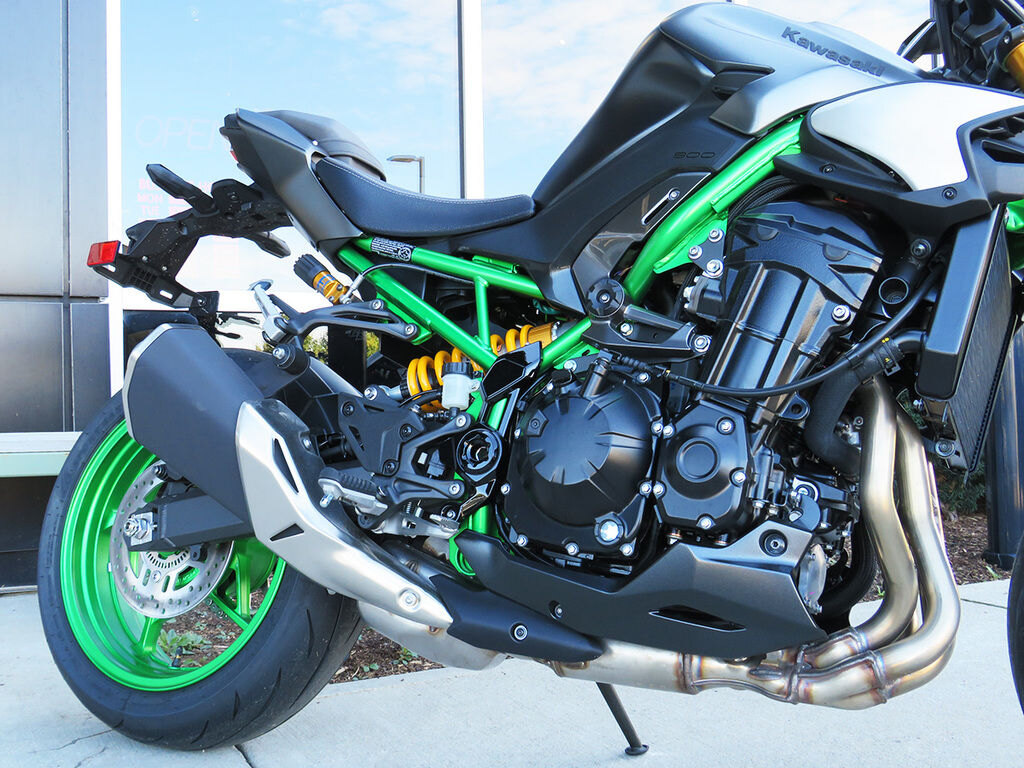 2026 Kawasaki Z900 SE
