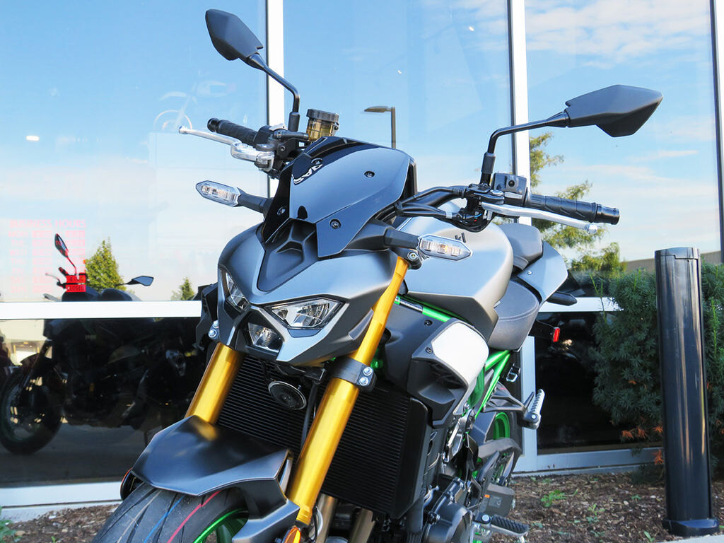 2026 Kawasaki Z900 SE