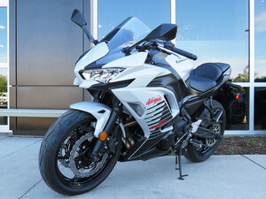2026 Kawasaki Ninja 650 Metallic Matte Whitish Silver