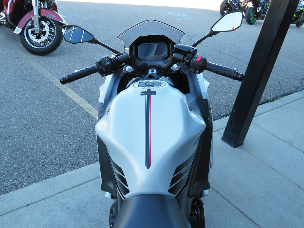 2026 Kawasaki Ninja 650 Metallic Matte Whitish Silver