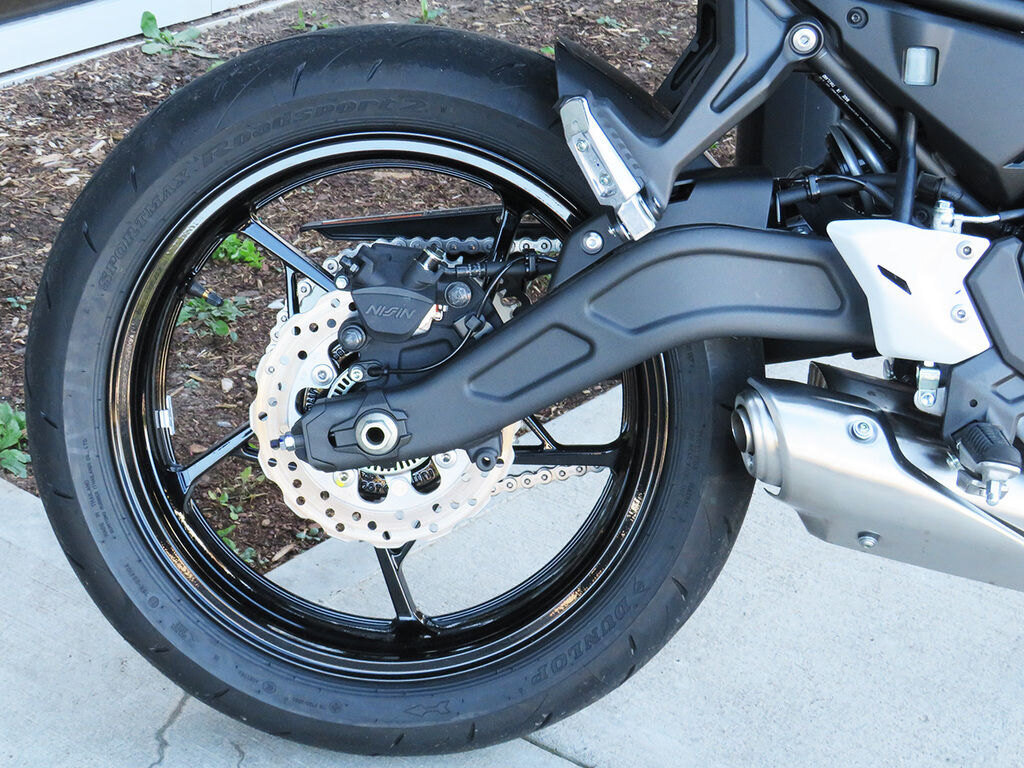 2026 Kawasaki Ninja 650 Metallic Matte Whitish Silver