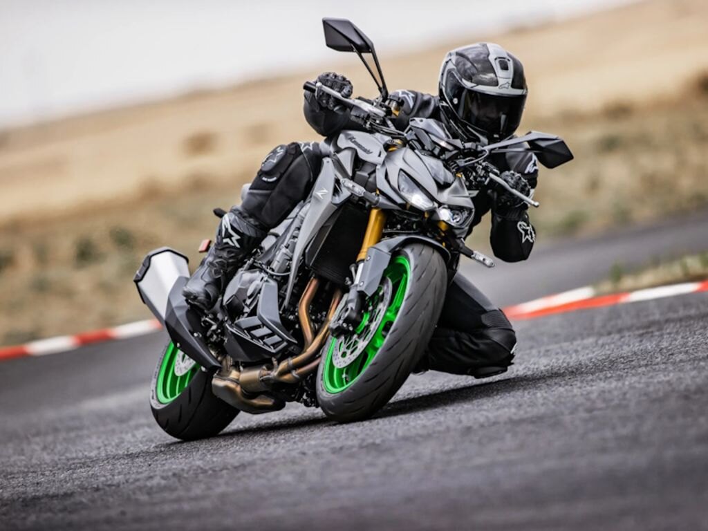 2026 Kawasaki Z1100 SE