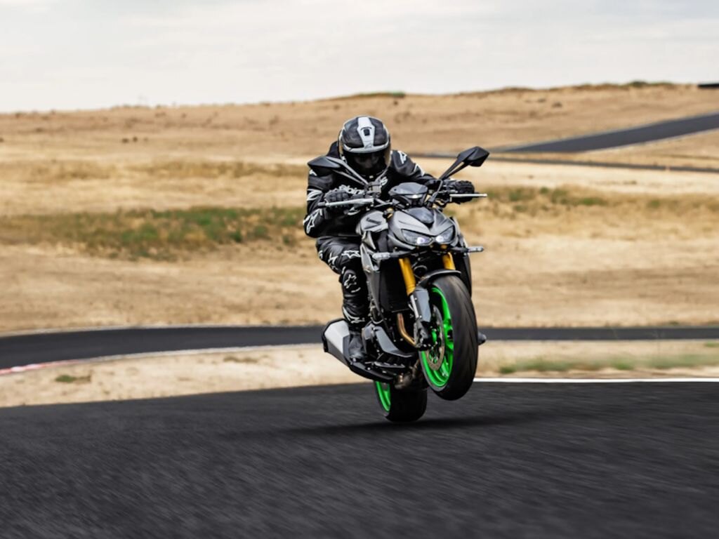 2026 Kawasaki Z1100 SE