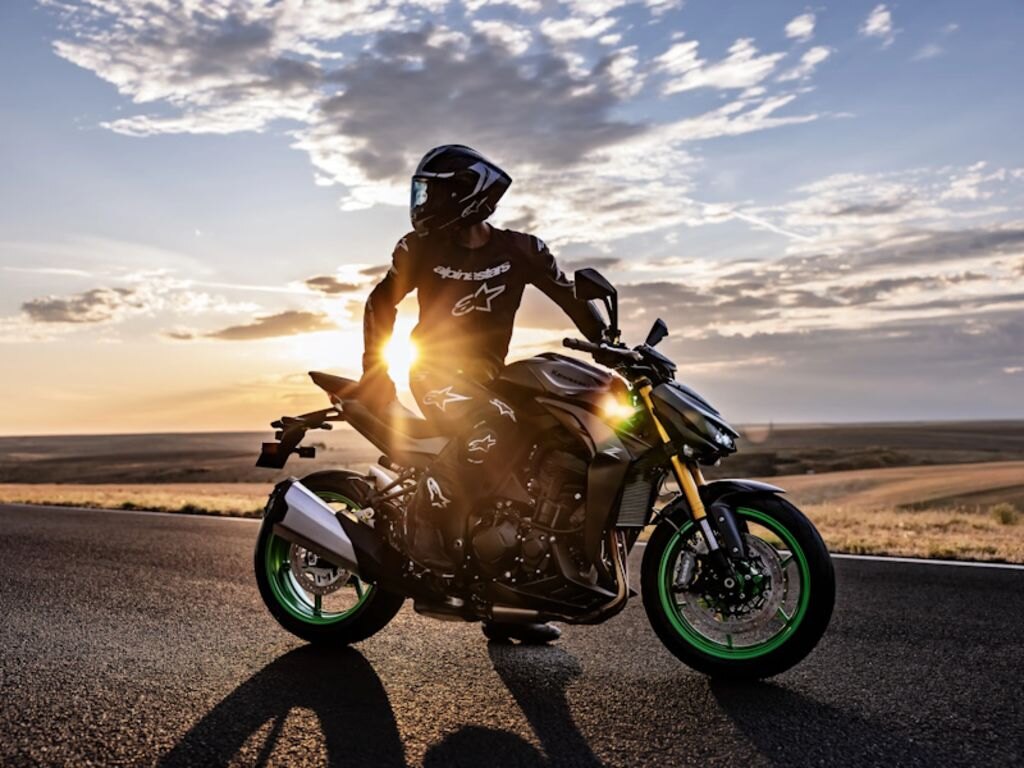 2026 Kawasaki Z1100 SE