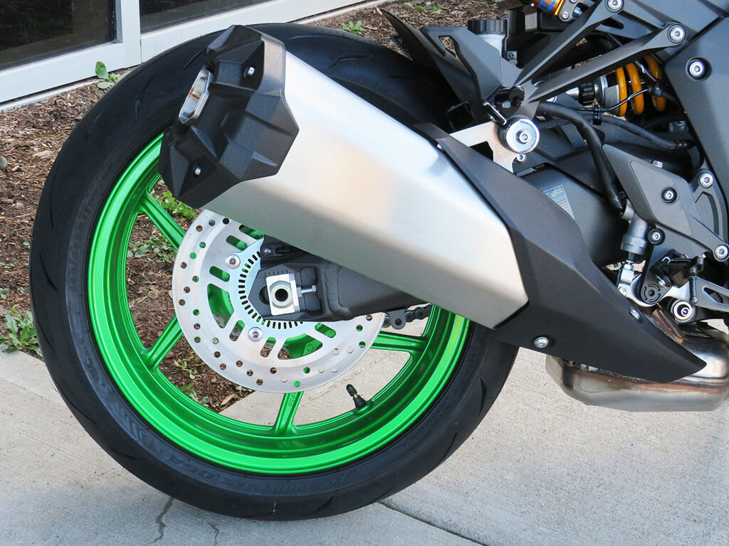 2026 Kawasaki Z1100 SE