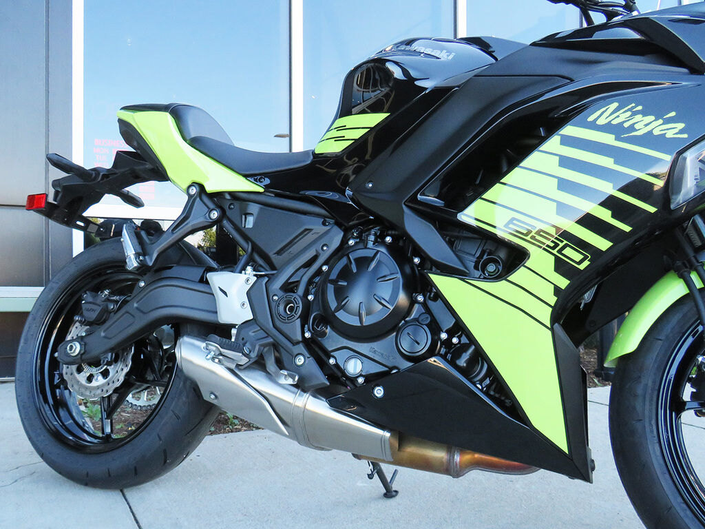 2026 Kawasaki Ninja 650 Metallic Yellowish Green