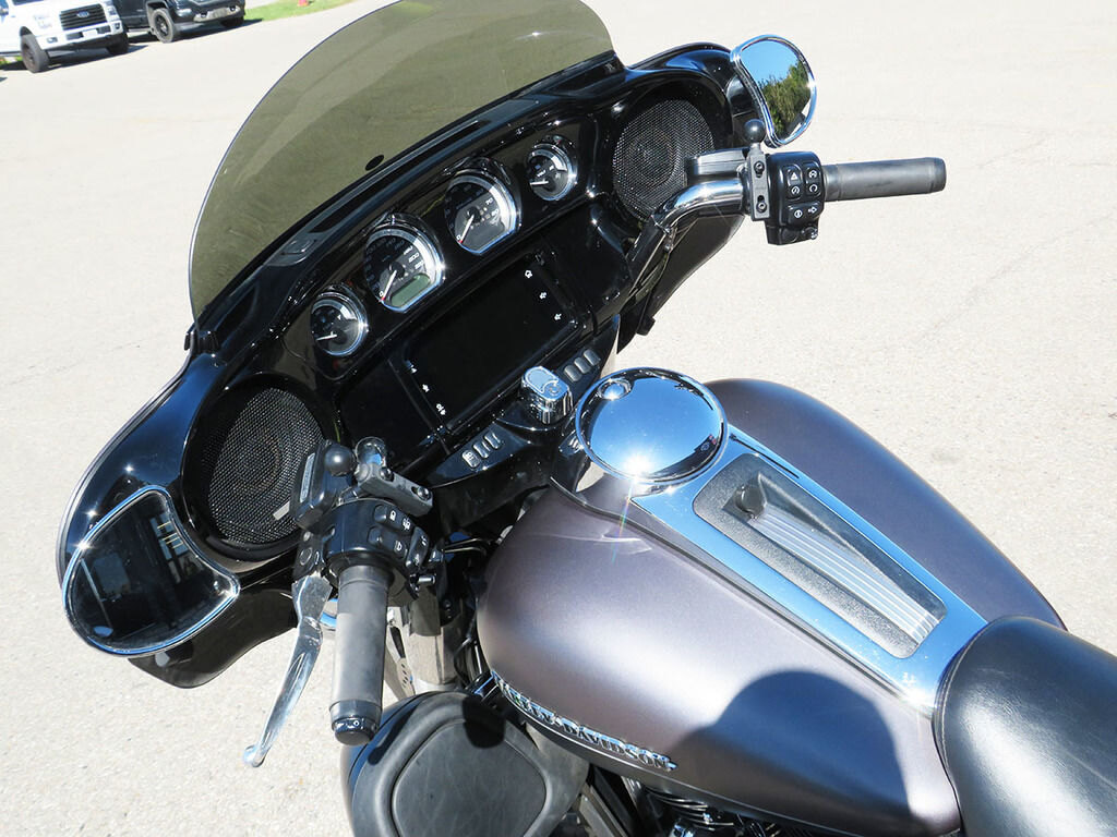 2017 Harley Davidson FLHTK Ultra Limited