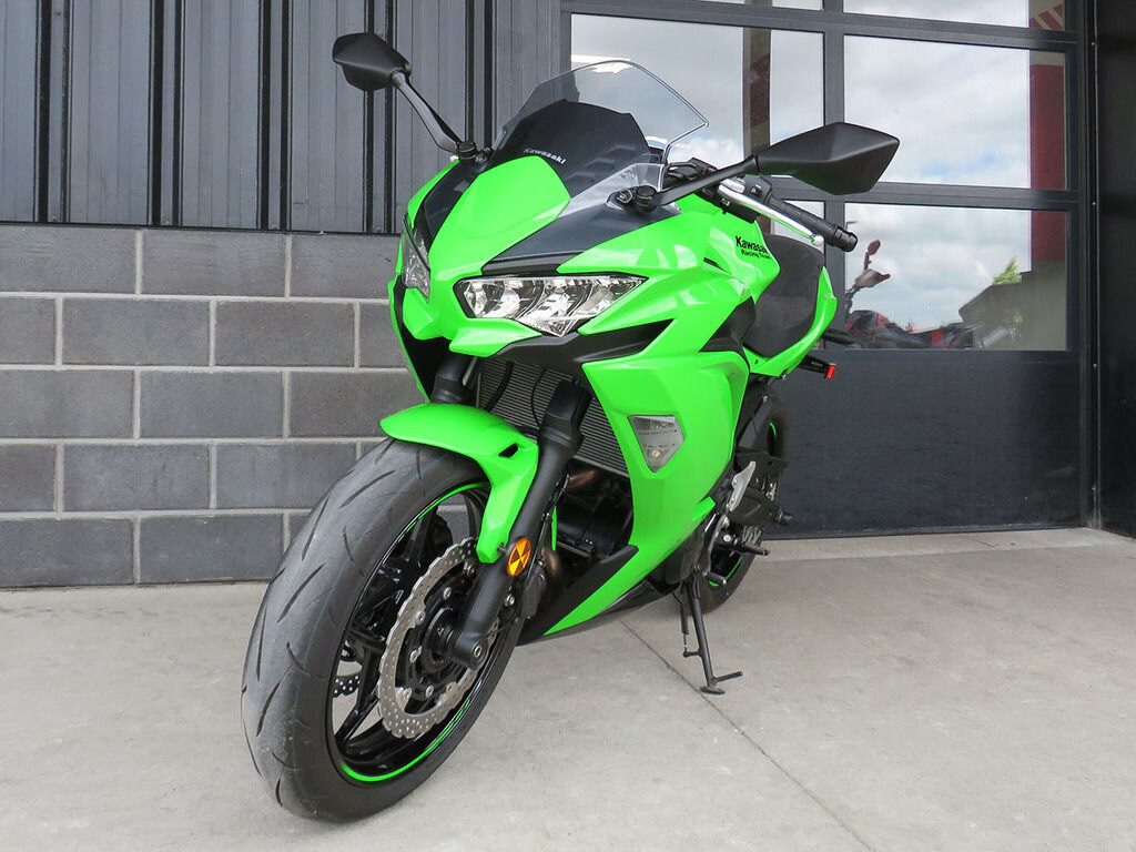 2025 Kawasaki Ninja 650 KRT Edition