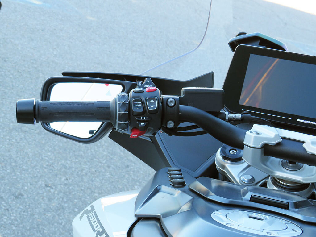 2027 BMW R 1300 RT Alpine white 3