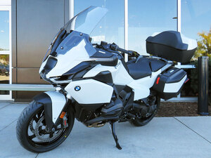 2027 BMW R 1300 RT Alpine white 3