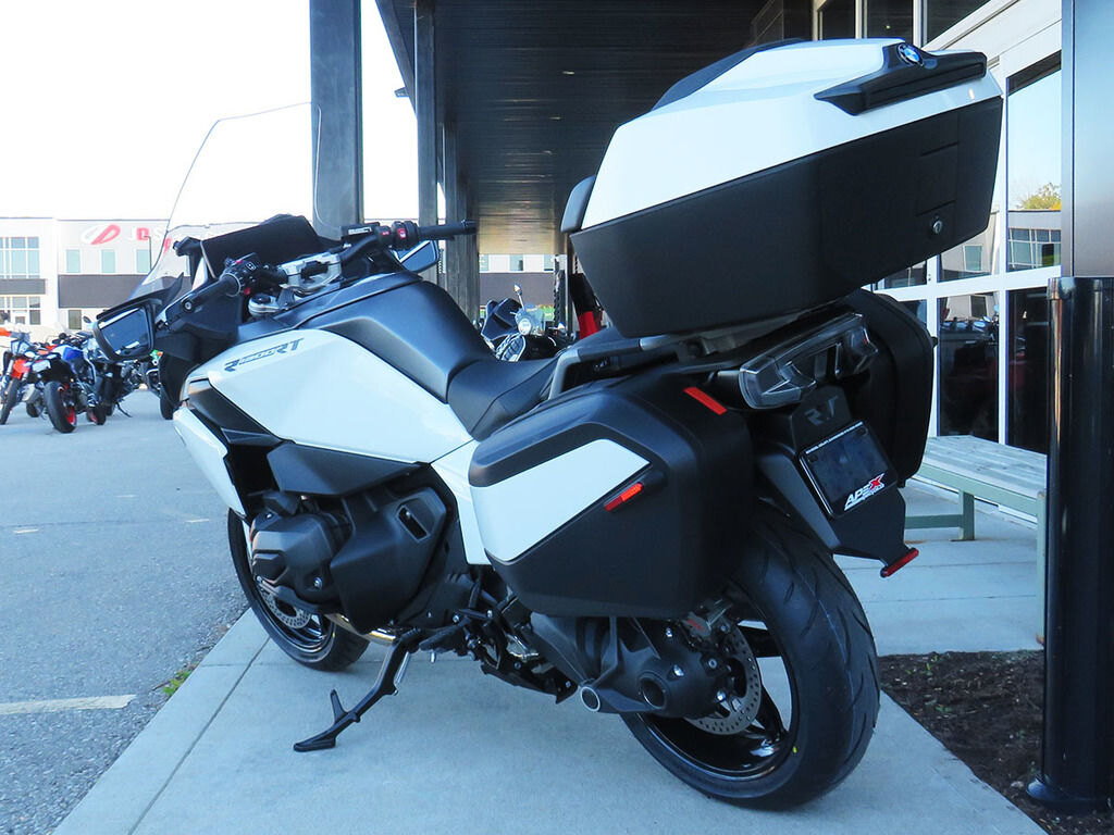 2027 BMW R 1300 RT Alpine white 3