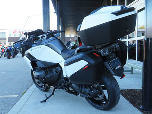 2027 BMW R 1300 RT Alpine white 3