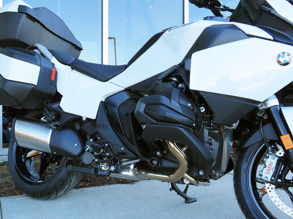 2027 BMW R 1300 RT Alpine white 3