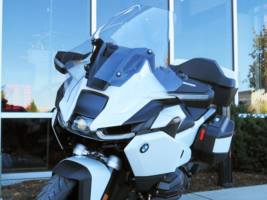 2027 BMW R 1300 RT Alpine white 3