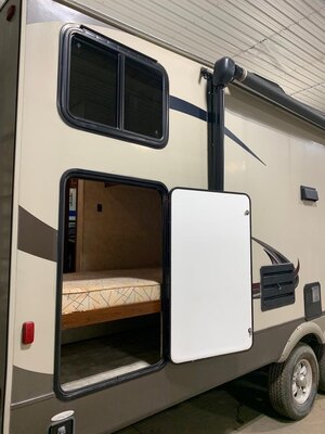2015 Gulfstream Sedona 28FBH