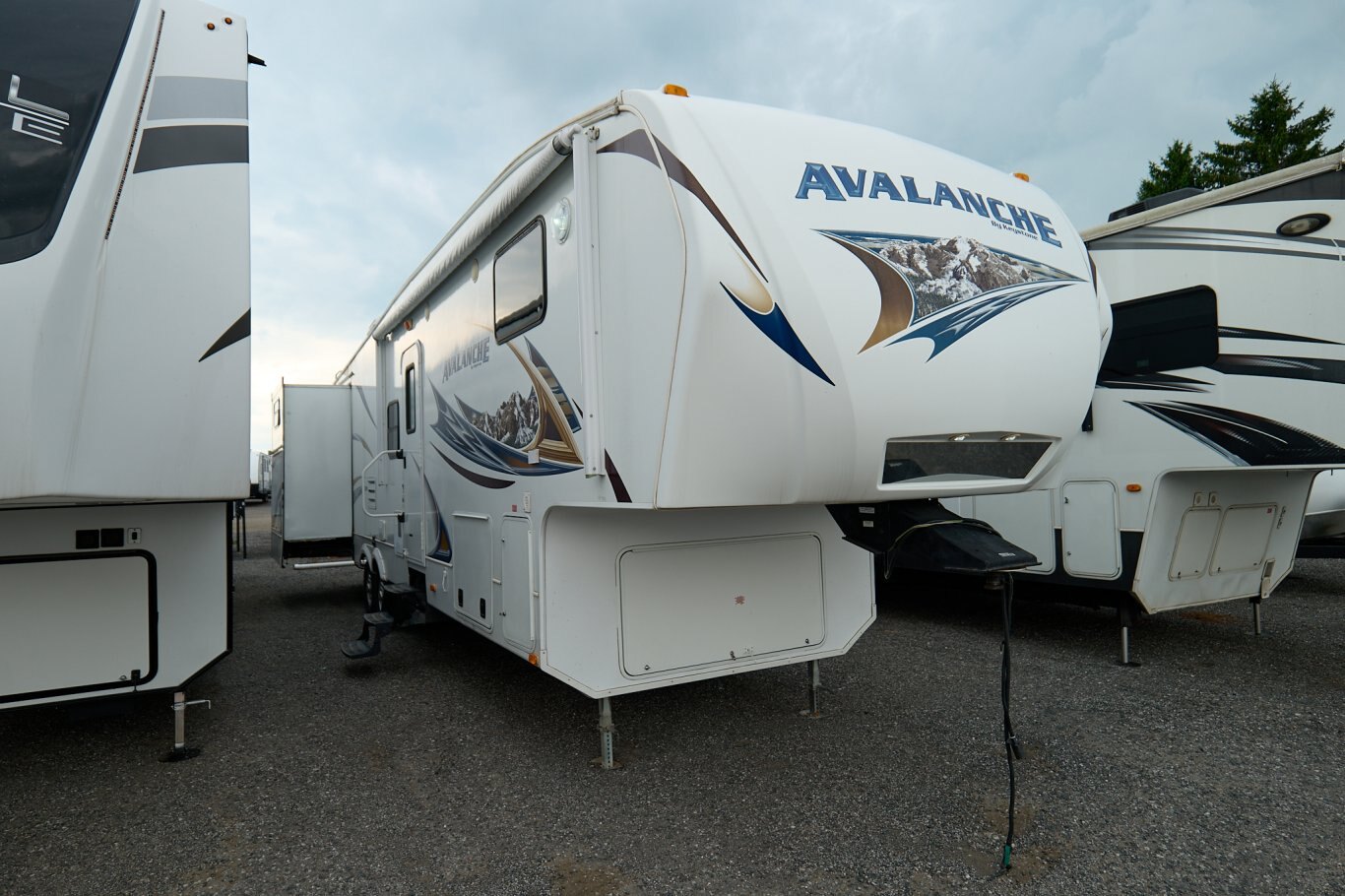 2012 Keystone Avalanche 340TG