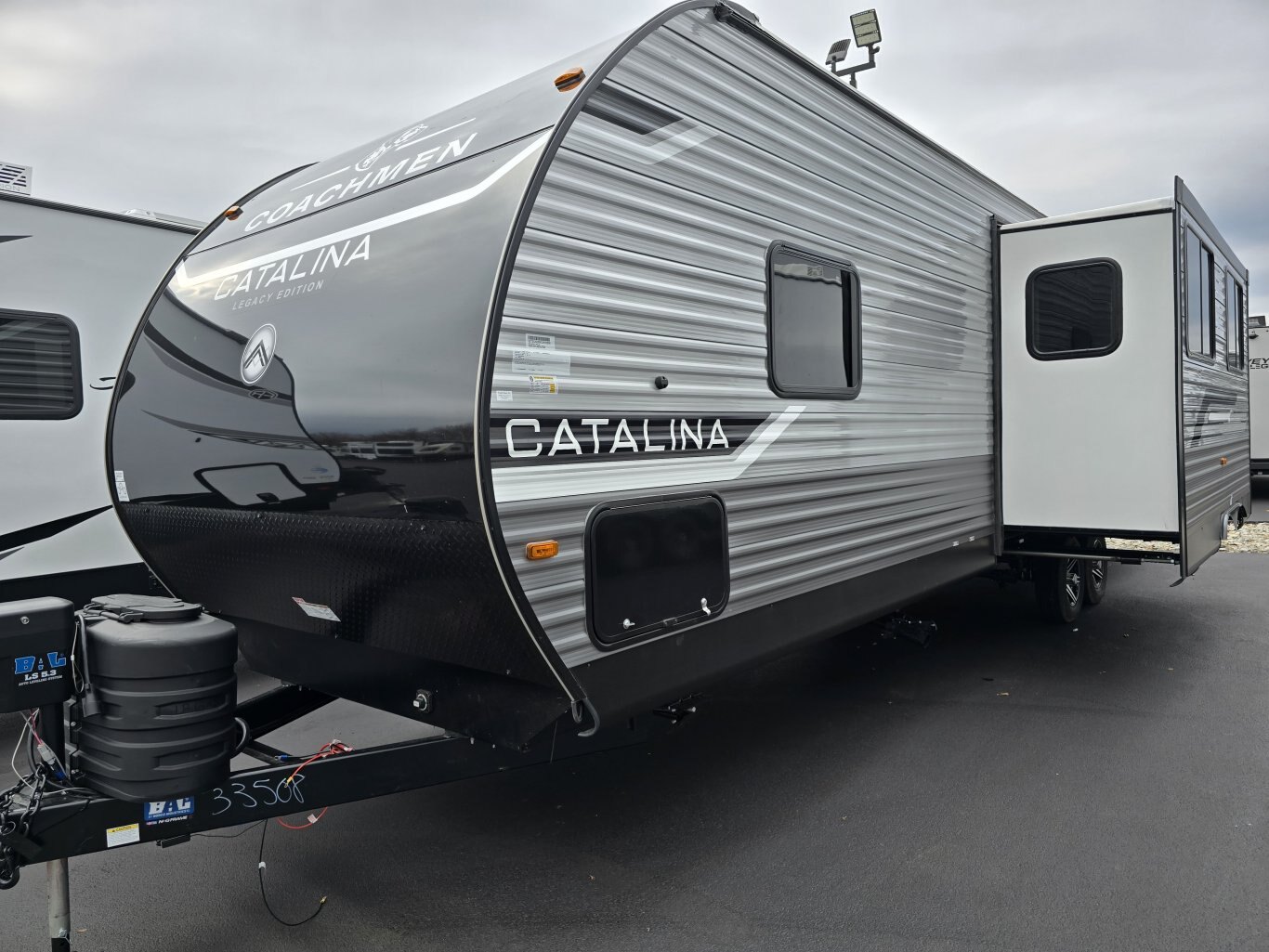 2025 Coachmen Catalina Legacy Edition 293TQBSCK