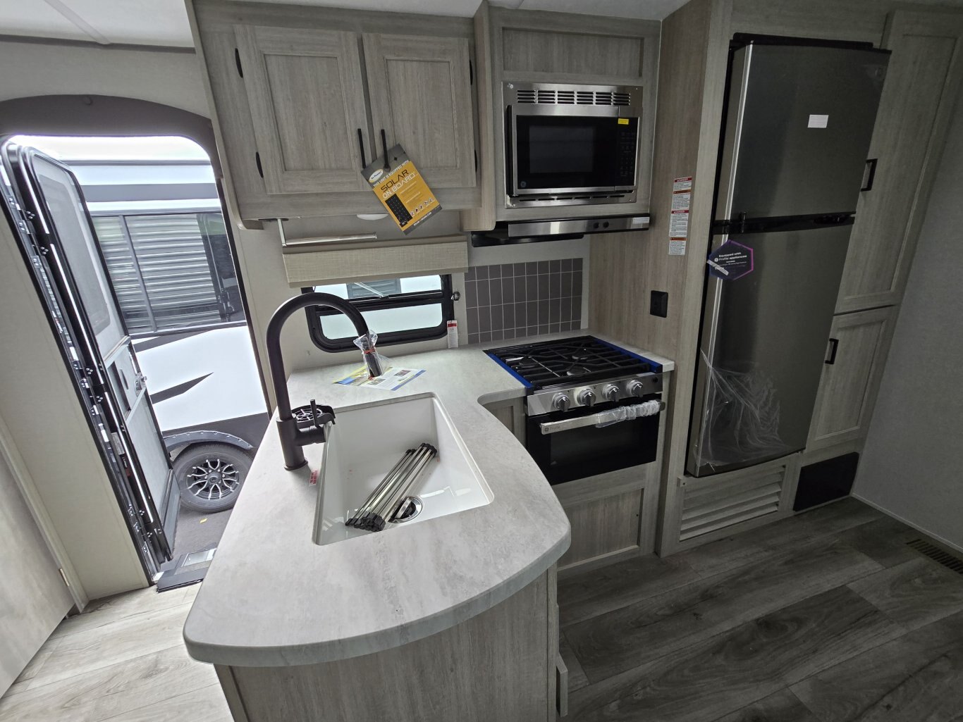 2025 Coachmen Catalina Legacy Edition 293TQBSCK