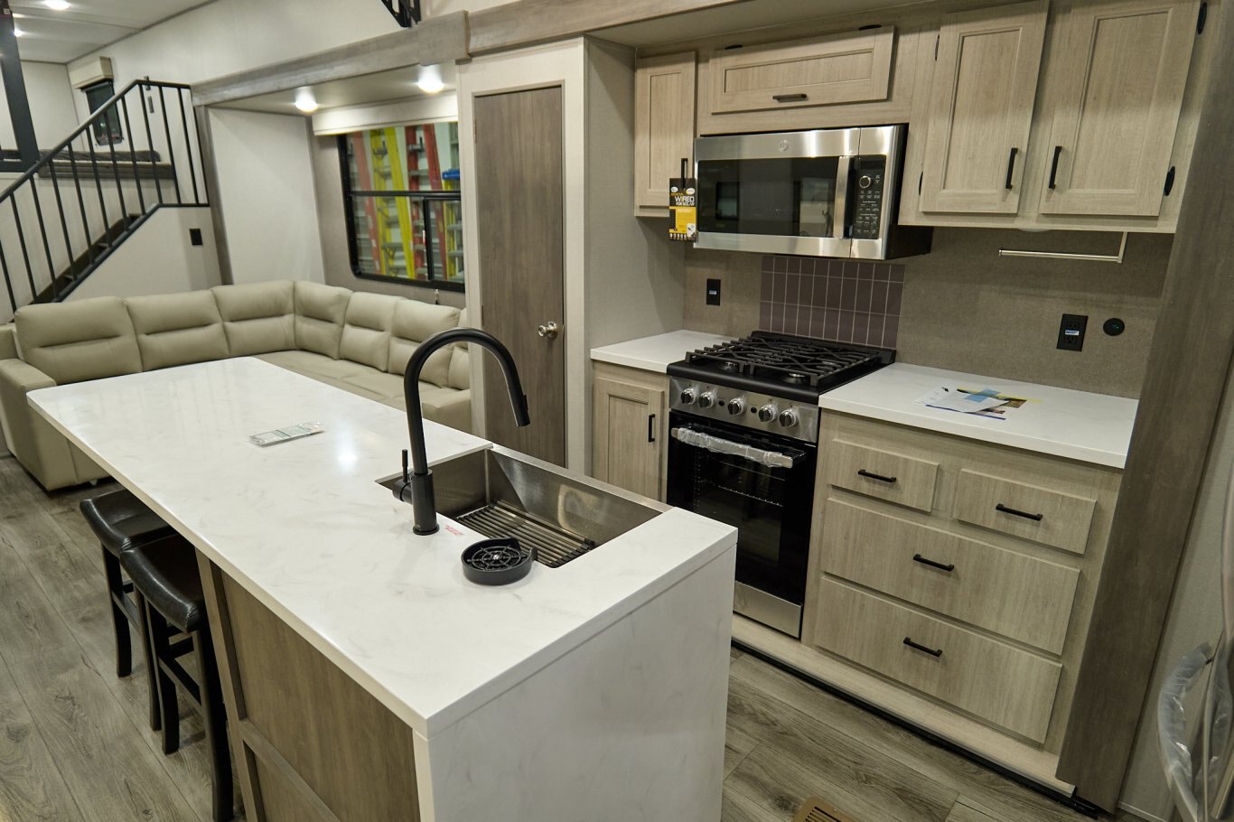 2025 Coachmen Catalina Destination Series 42CONDO