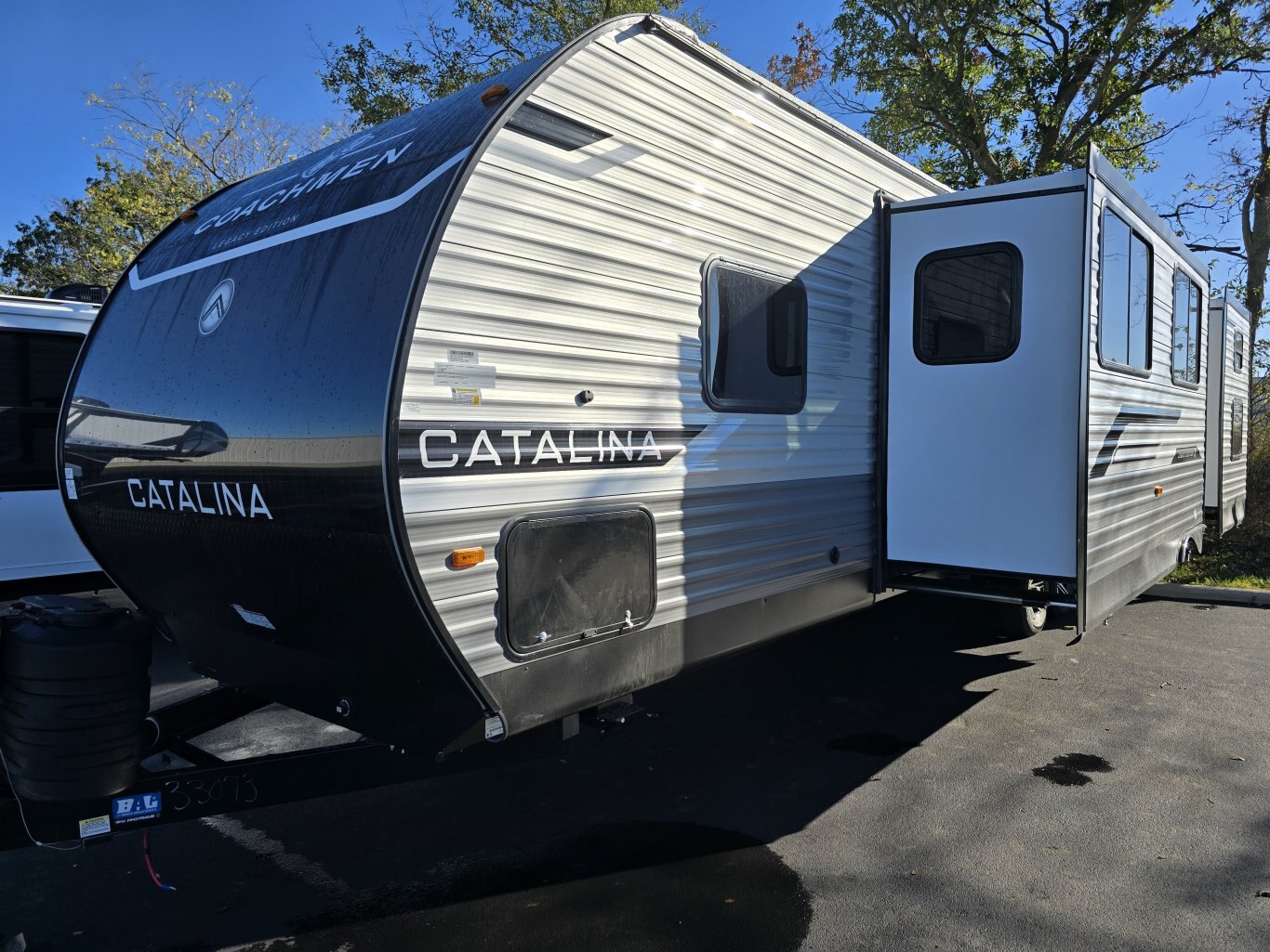 2025 Coachmen Catalina Legacy Edition 323BHDSCK