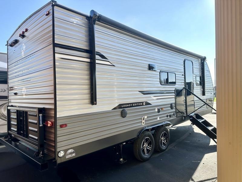 2025 Coachmen Catalina Legacy Edition 243RBS