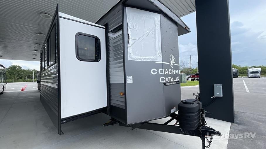 2025 COACHMEN CATALINA 39MKTS