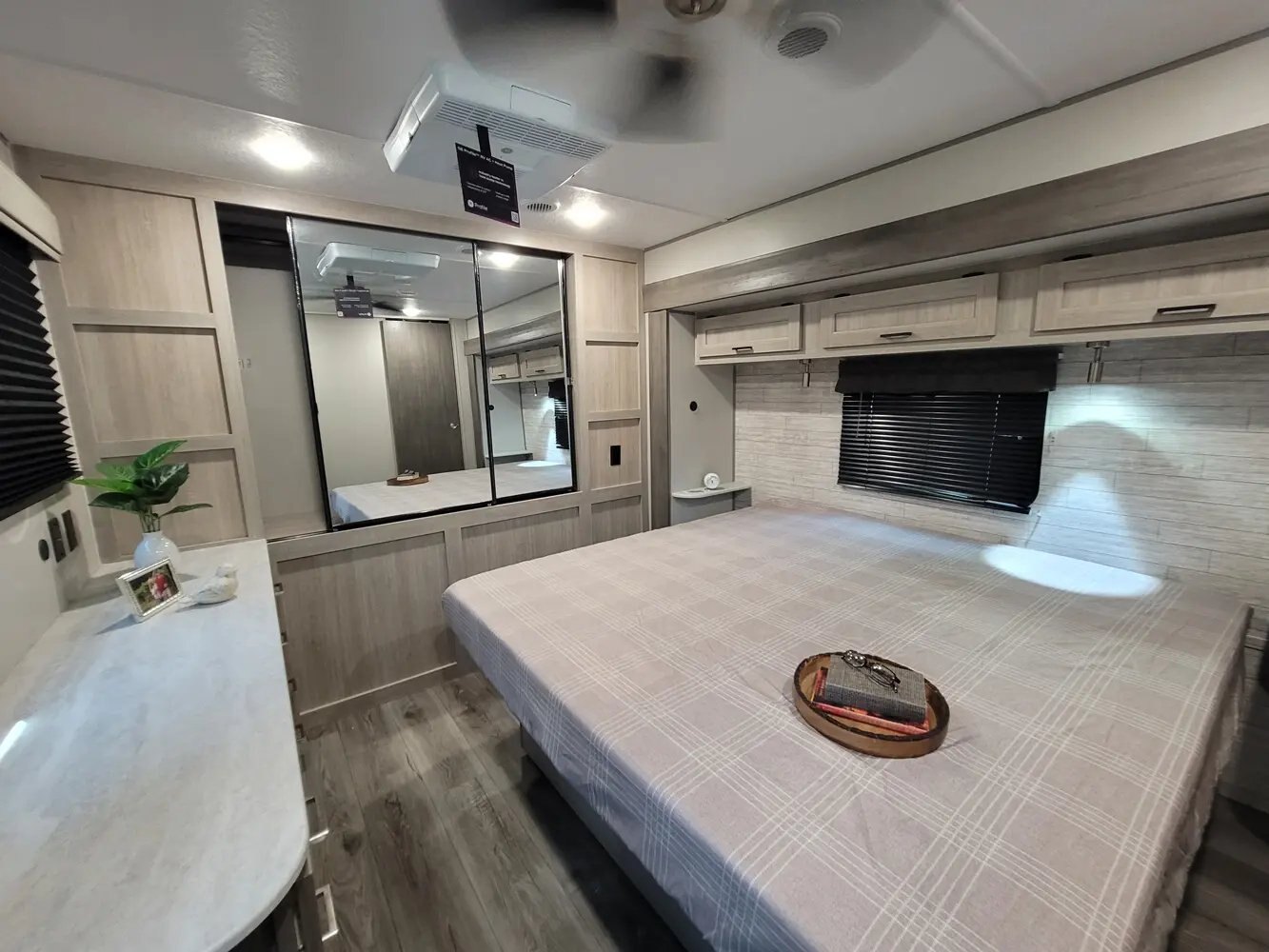 2025 COACHMEN CATALINA 39MKTS