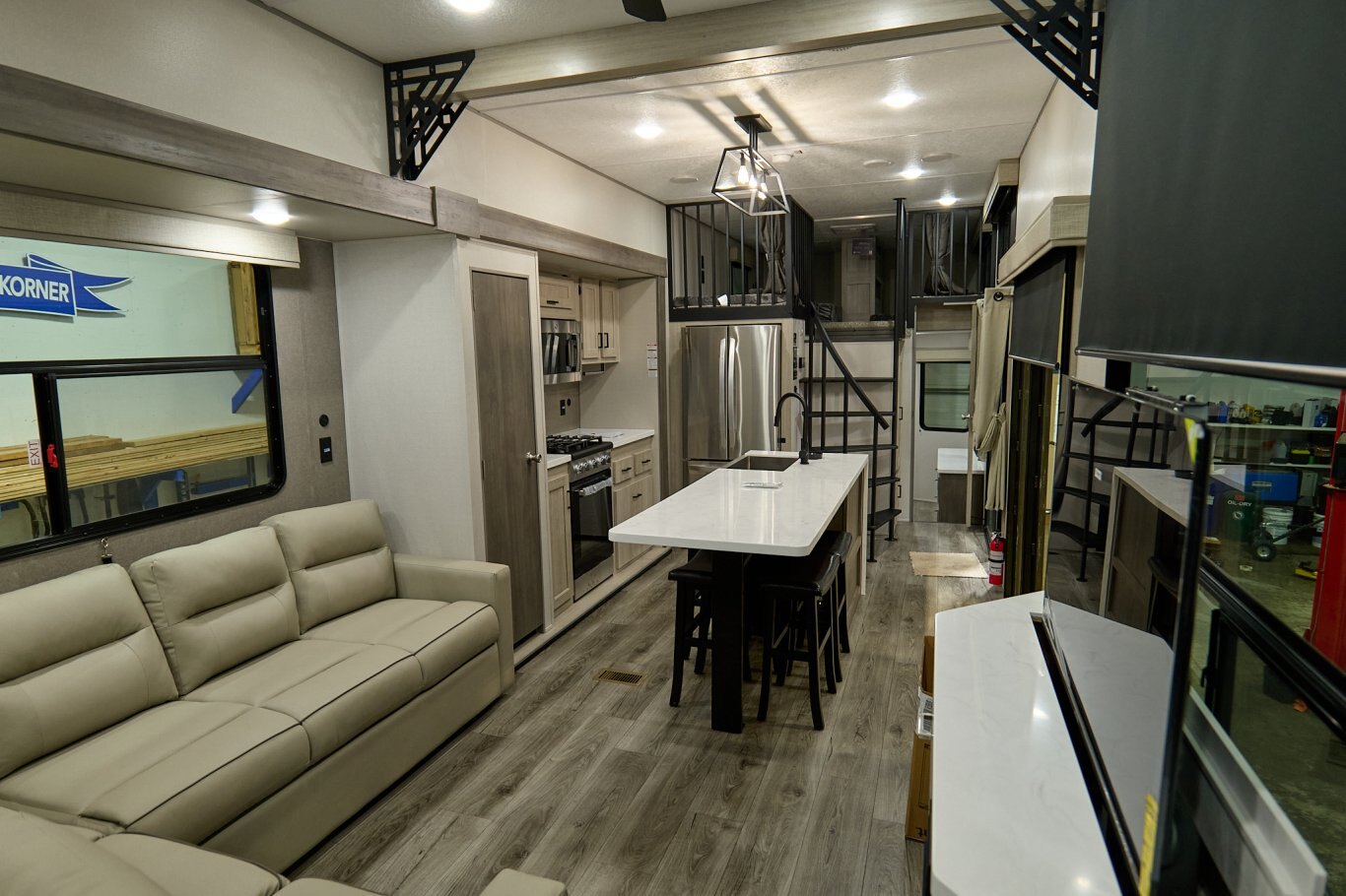 2025 COACHMEN CATALINA 42CONDO