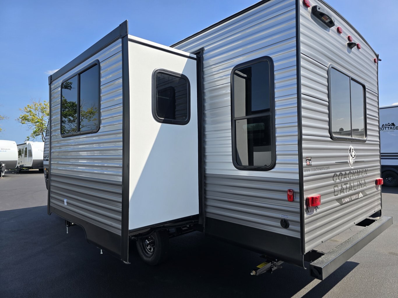 2025 Coachmen Catalina Summit Series 8 231MKS