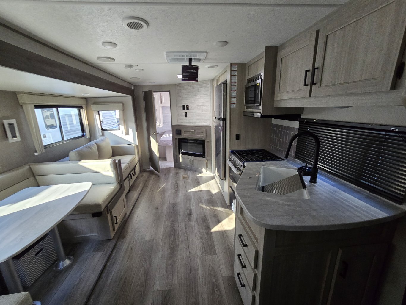 2025 Coachmen Catalina Legacy Edition 263BHSCK