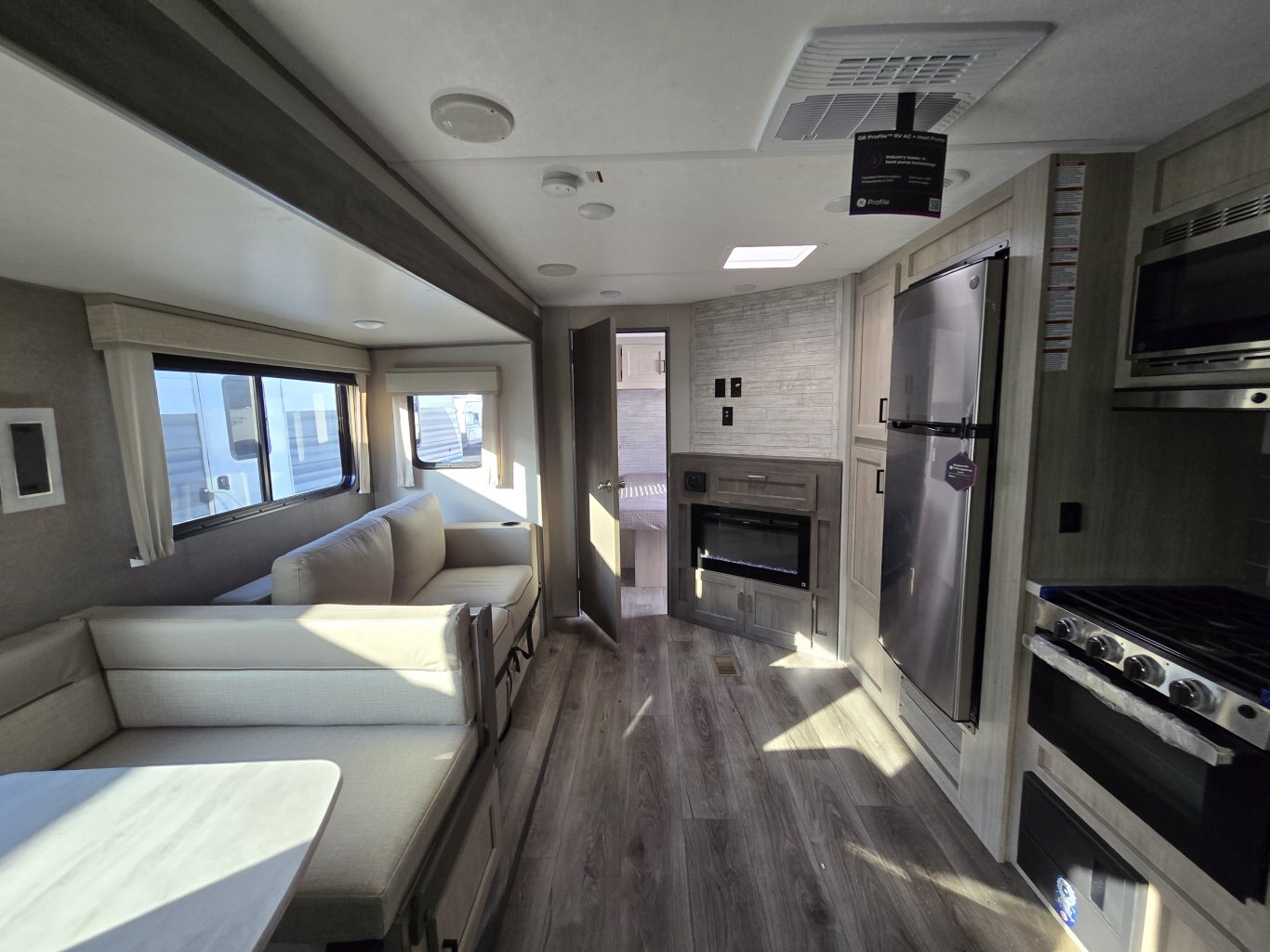 2025 Coachmen Catalina Legacy Edition 263BHSCK