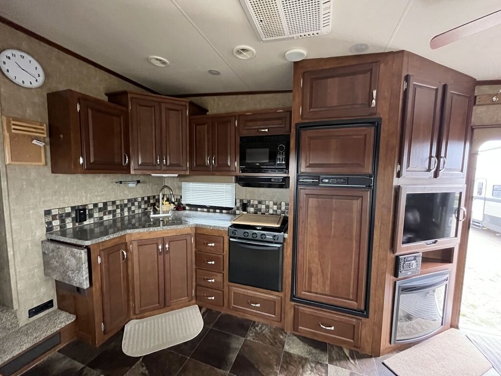 2015 KZ RV D296RL