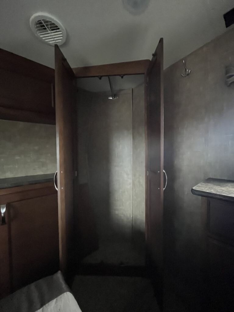 2015 KZ RV D296RL