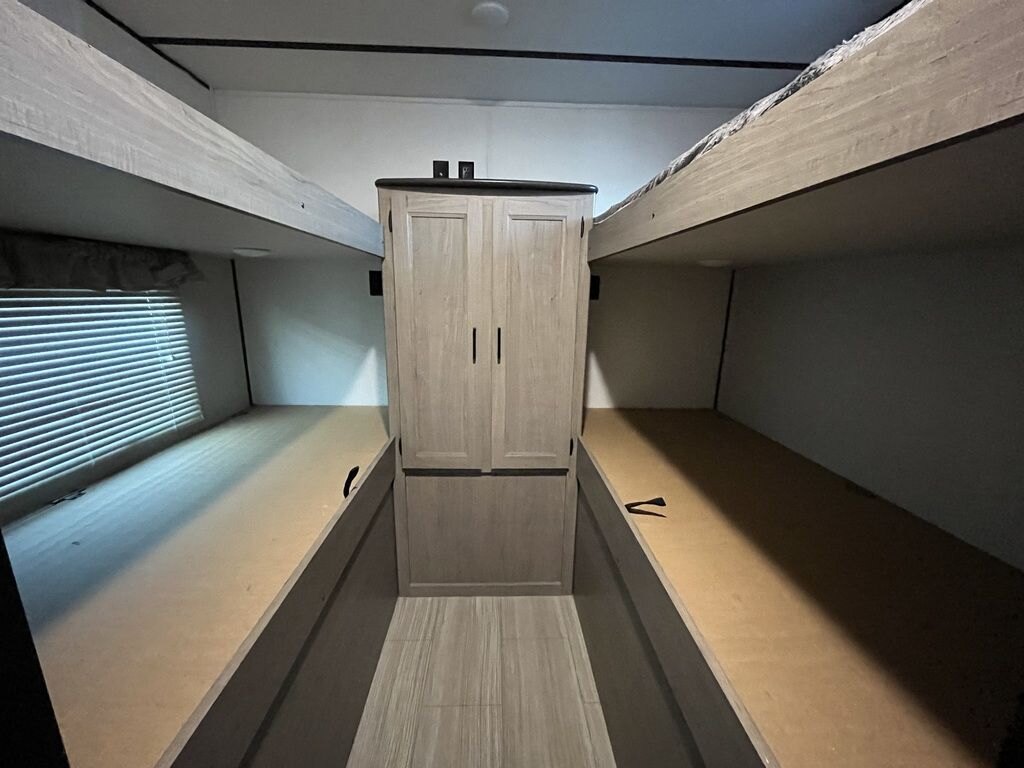 2020 Keystone RV Hideout 290LHS