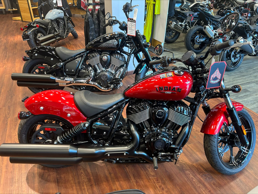 2024 Indian Motorcycle Chief Dark Horse Sunset Red Metallic