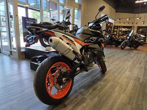 2024 KTM 890 SMT