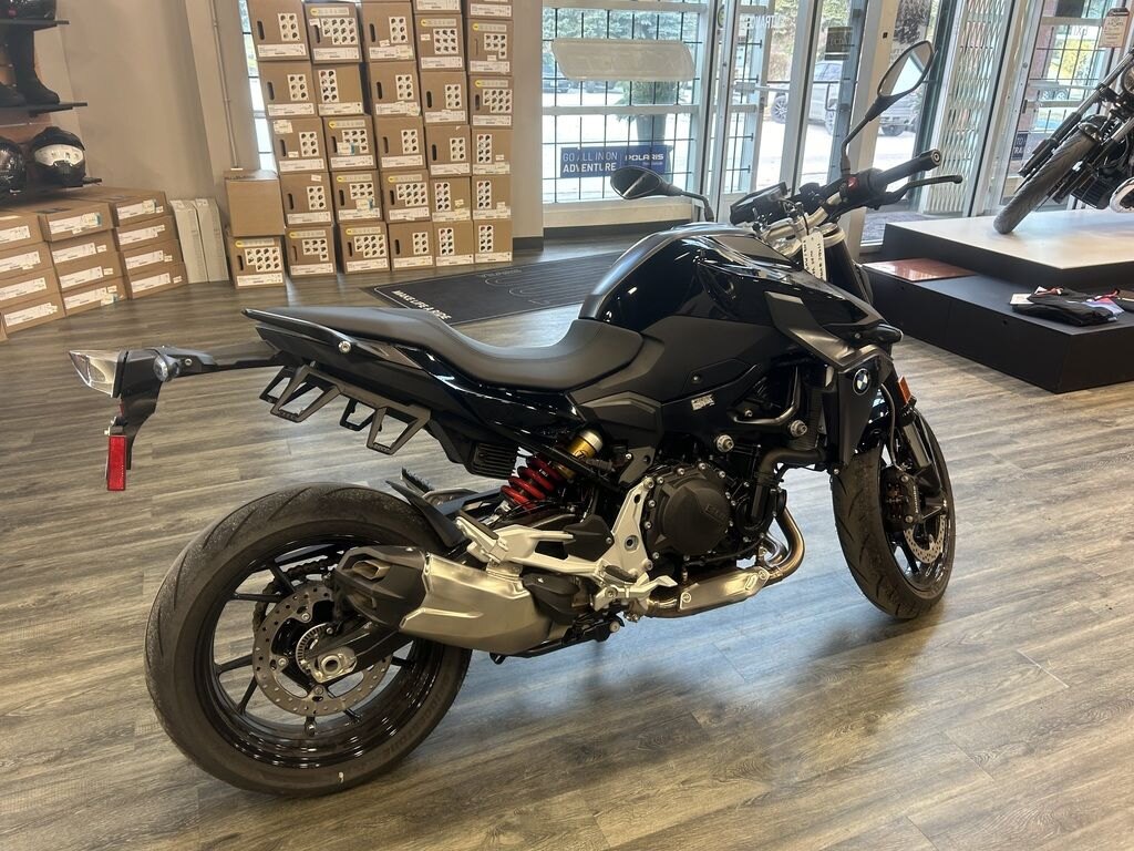 2024 BMW F 900 R Triple black