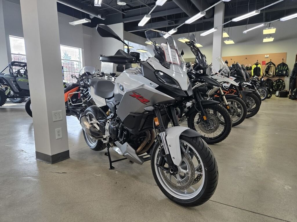 2023 BMW F 900 XR Light White