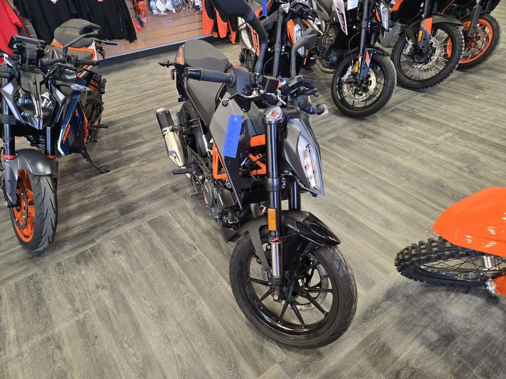 2022 Indian Motorcycle Scout Rogue Sixty Black Metallic